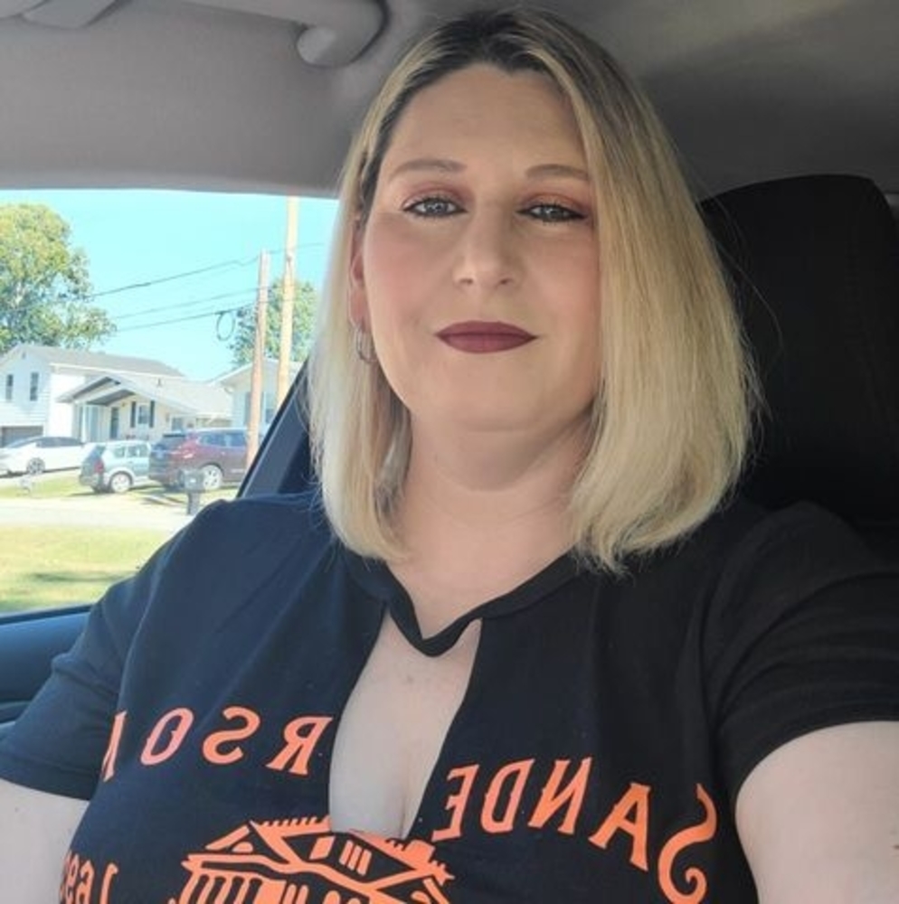 Meet your Posher, Candace